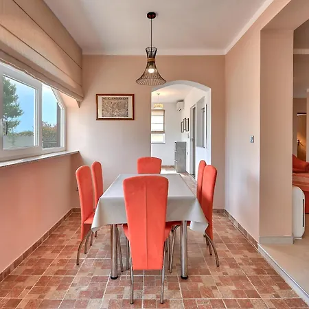 Teuta_commodious At The * Vodnjan